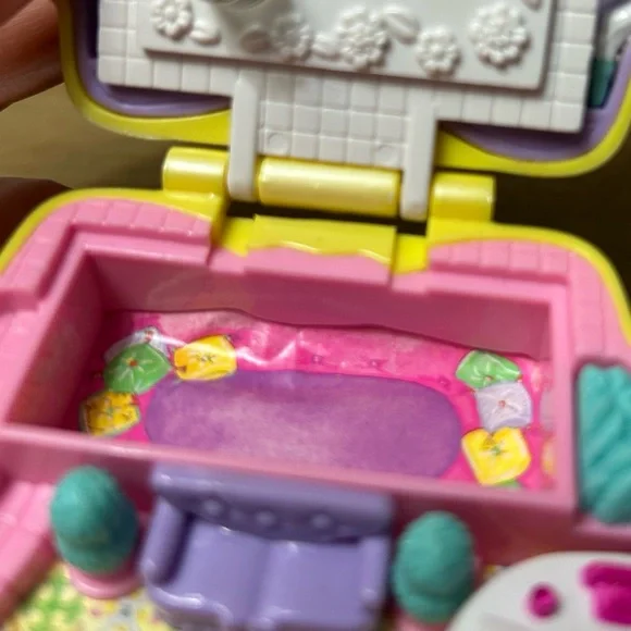 1995 Stylin' Salon Polly Pocket Compact - Picture 6 of 9
